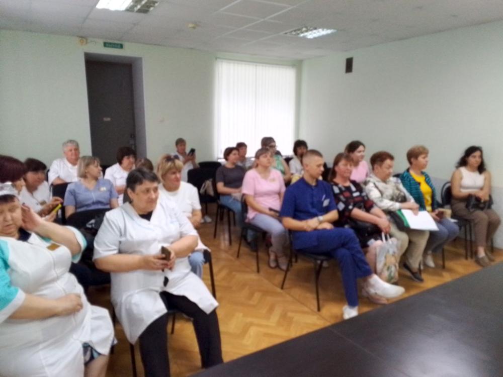 На базе ГБУЗ «Лунинская РБ» проведено обучение медицинских работников. Темой обучения явилось изучение новых методических рекомендаций