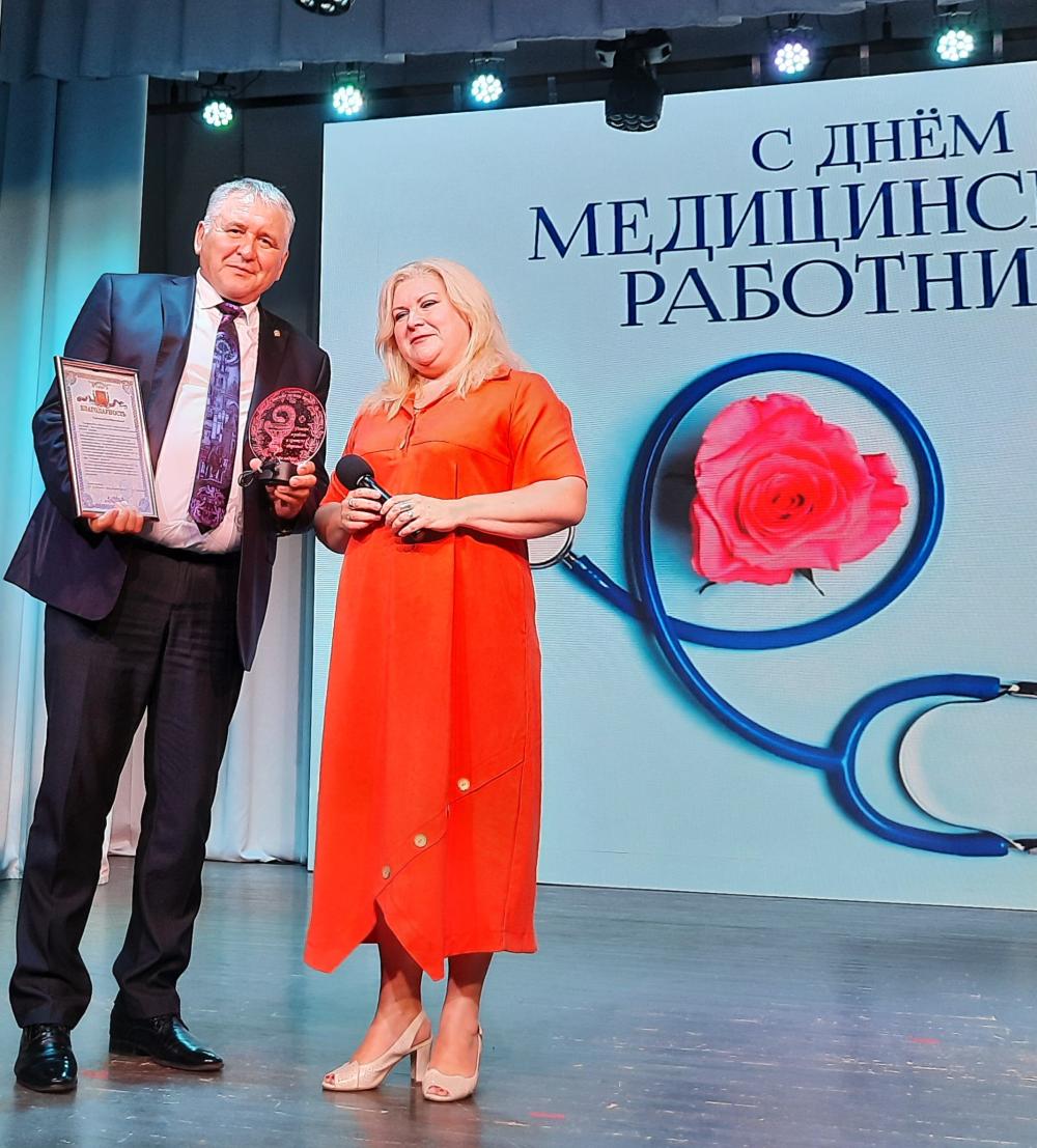 В Лунинском районе чествовали тех, кто стоит на страже здоровья